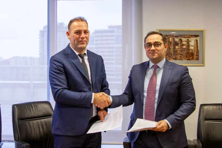 Подписан меморандум с ЗАО «AccessBank» в рамках проекта «Университет и деловое сотрудничество».