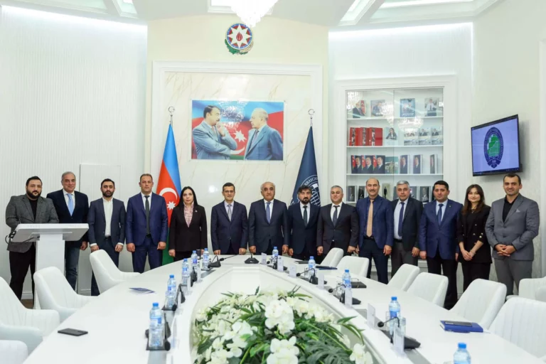 Подписан меморандум с Азербайджанским государственным экономическим университетом (UNEC).